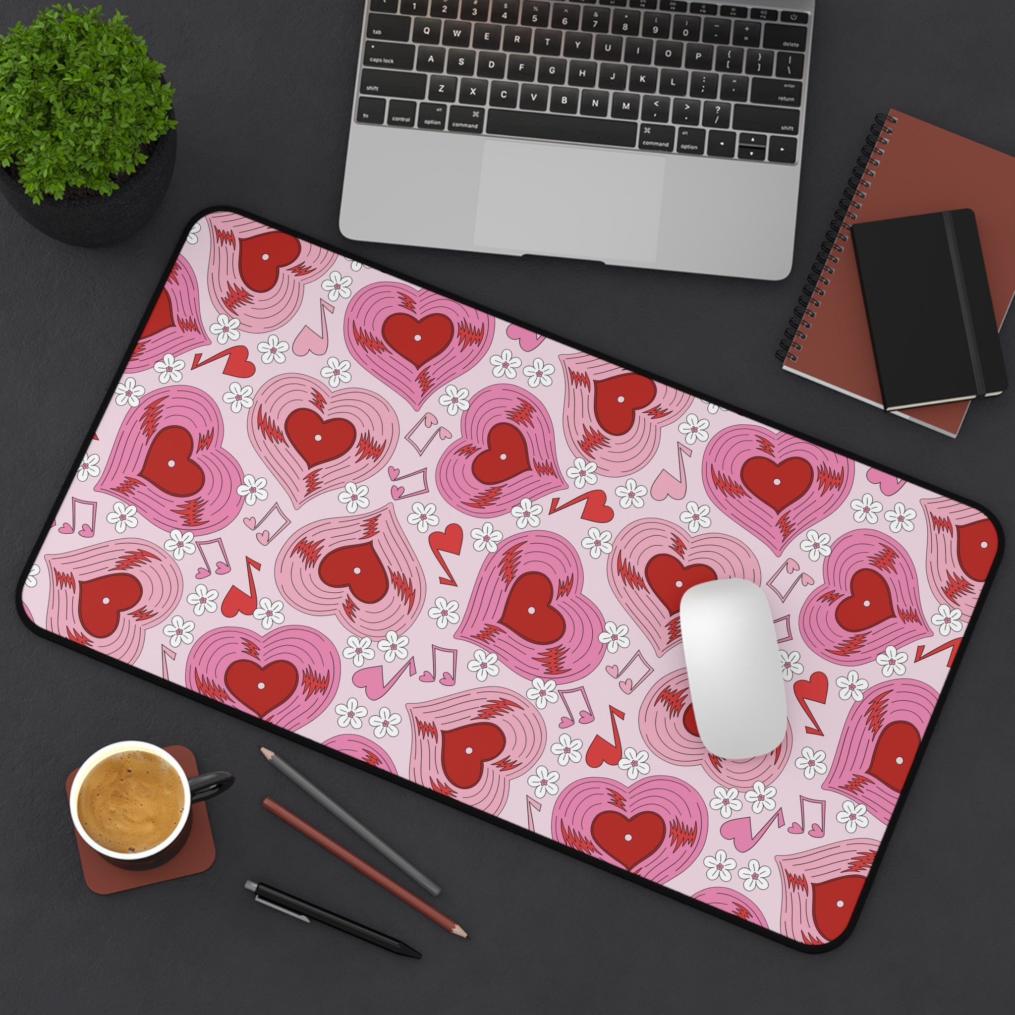 Heart-shaped Vinyl Record Desk – Office Tech Gifts Bewertung und Preis
